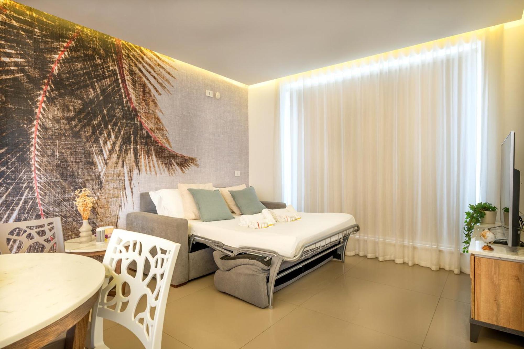 Exclusive Deluxe Apt Up To 6 People & Heated Tub Полиняно а Маре Екстериор снимка